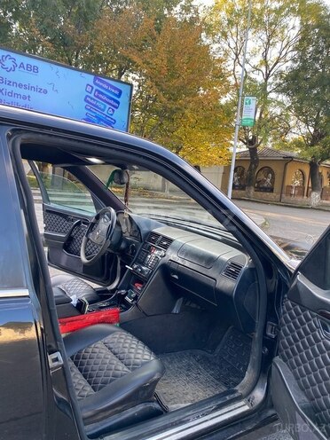 Mercedes C 280 1995, 415,000 km - 2.8 л - Lənkəran