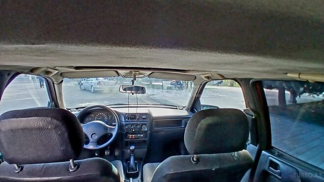 Opel Vectra 1990, 122,000 km - 1.6 l - Mingəçevir