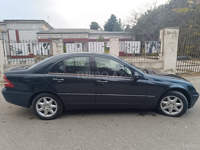 Mercedes C 240 2000, 300,000 km - 2.6 л - Bakı
