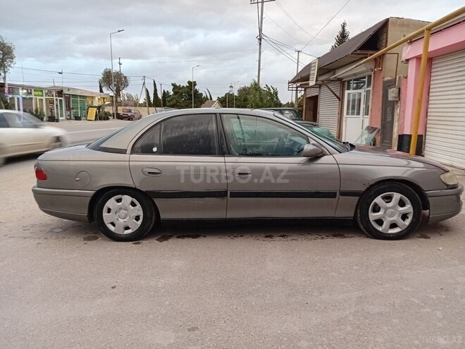 Opel Omega 1995, 124,242 km - 1.8 л - Bakı