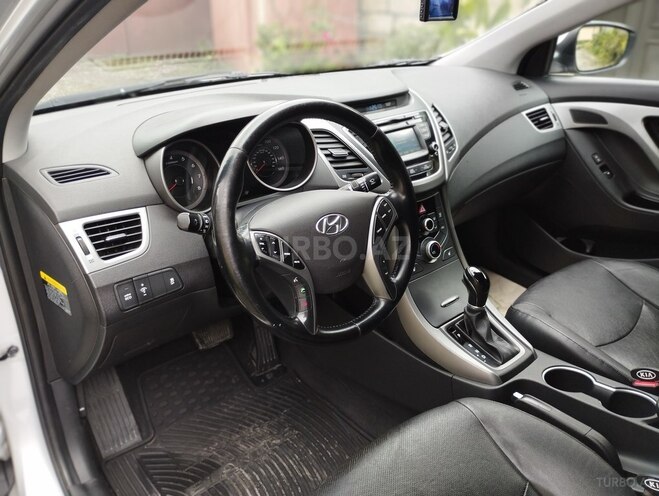 Hyundai Elantra 2013, 186,684 km - 1.8 l - İsmayıllı
