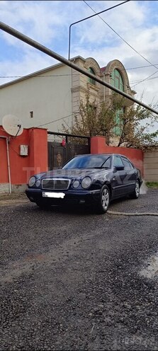 Mercedes E 240 1999, 172,000 km - 2.4 l - Sumqayıt