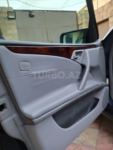 Mercedes E 240 1999, 172,000 km - 2.4 l - Sumqayıt