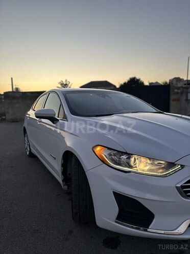 Ford Fusion (North America) 2019, 63,600 km - 2.0 л - Bakı