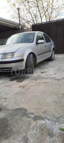 Volkswagen Bora 1999, 221,432 km - 1.6 l - Zaqatala