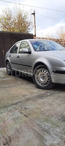 Volkswagen Bora 1999, 221,432 km - 1.6 l - Zaqatala