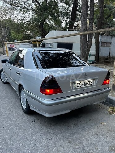 Mercedes C 220 d 2000, 298,921 km - 2.2 l - Bakı