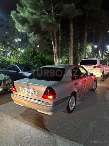 Mercedes C 220 d 2000, 298,921 km - 2.2 l - Bakı