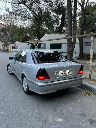 Mercedes C 220 d 2000, 298,921 km - 2.2 l - Bakı