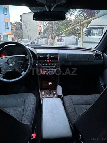 Mercedes C 220 d 2000, 298,921 km - 2.2 l - Bakı