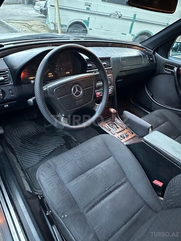 Mercedes C 220 d 2000, 298,921 km - 2.2 l - Bakı