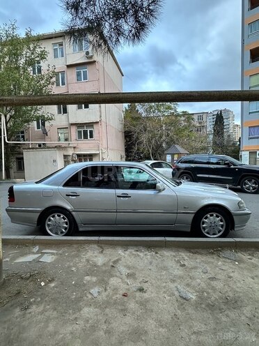 Mercedes C 220 d 2000, 298,921 km - 2.2 l - Bakı