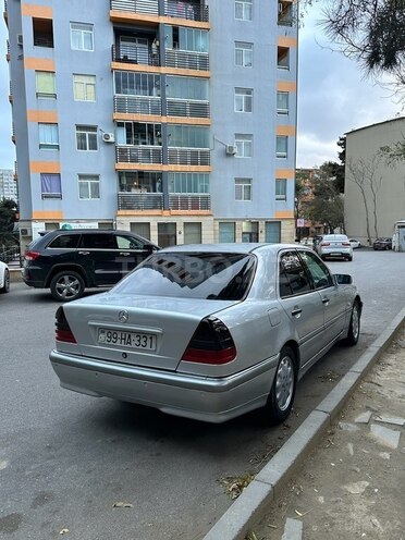 Mercedes C 220 d 2000, 298,921 km - 2.2 l - Bakı