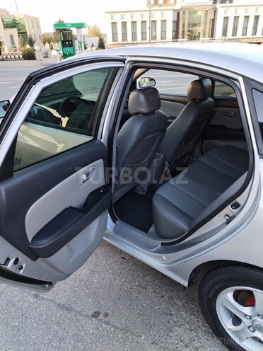 Hyundai Elantra 2007, 220,000 km - 1.6 l - Quba