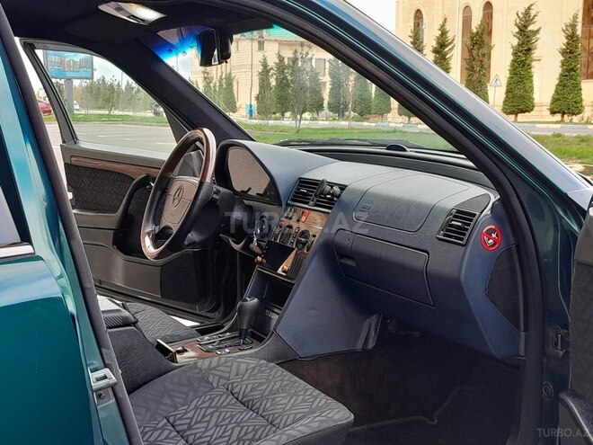 Mercedes C 220 1994, 345,321 km - 2.2 л - Sumqayıt
