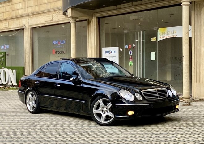 Mercedes E 320 2002, 234,000 km - 3.2 л - Bakı