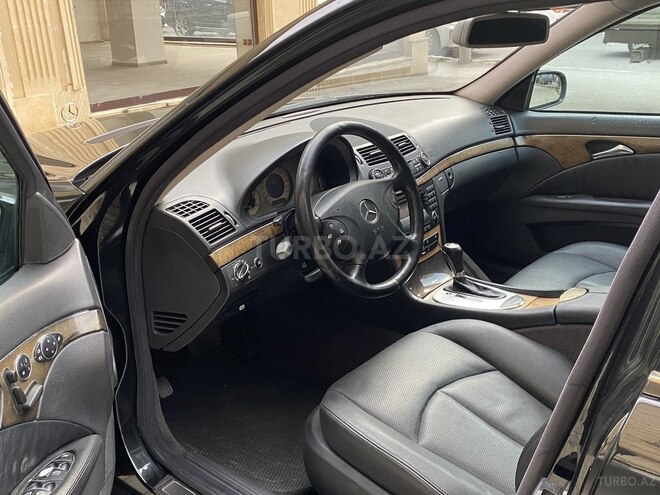 Mercedes E 320 2002, 234,000 km - 3.2 л - Bakı