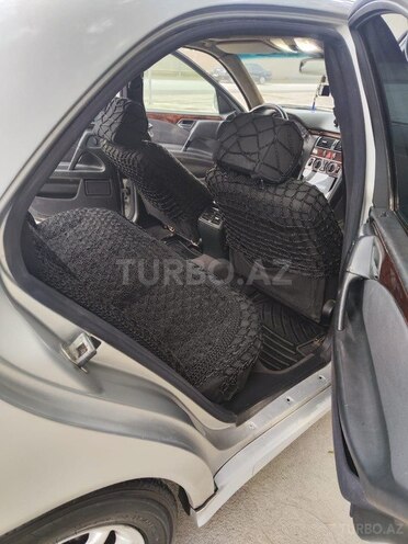 Mercedes E 240 1999, 329,000 km - 2.4 l - Xaçmaz