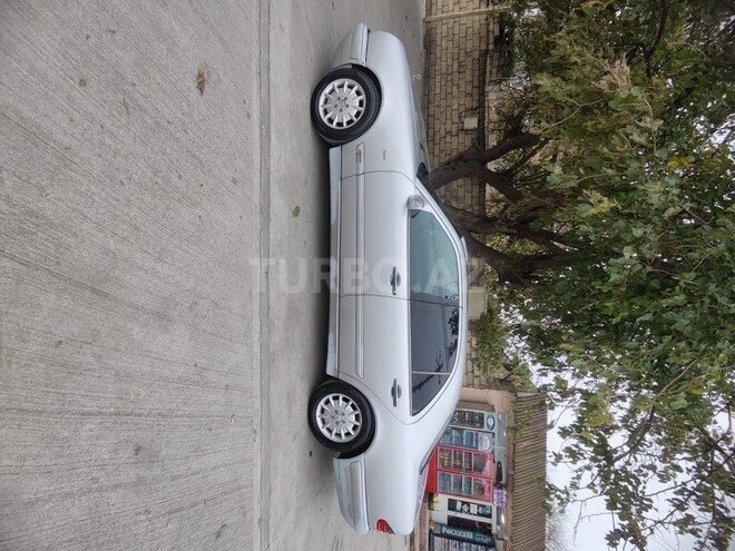 Mercedes E 240 1999, 329,000 km - 2.4 l - Xaçmaz