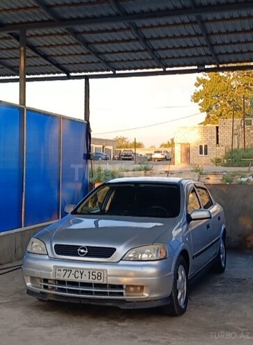Opel Astra 2000, 120,000 km - 2.0 л - Samux