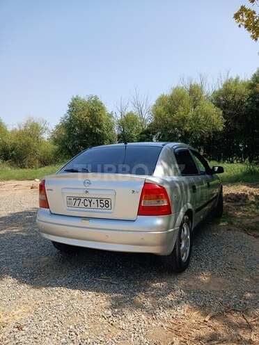 Opel Astra 2000, 120,000 km - 2.0 л - Samux