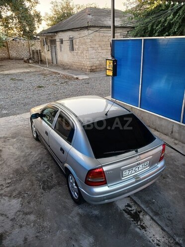Opel Astra 2000, 120,000 km - 2.0 л - Samux