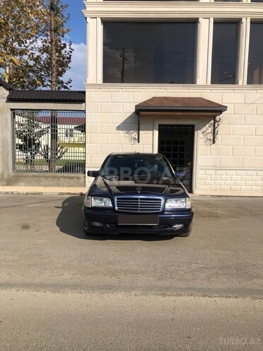 Mercedes C 230 1998, 220,000 km - 2.3 l - Masallı