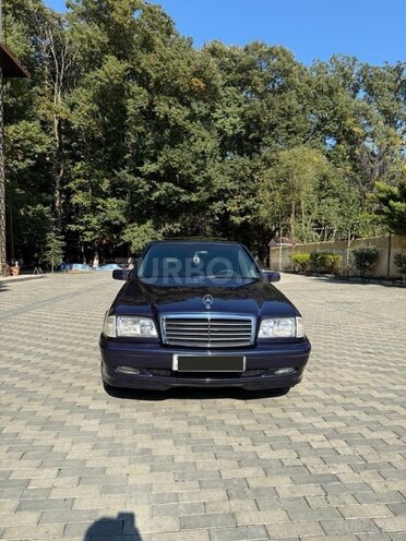 Mercedes C 230 1998, 220,000 km - 2.3 l - Masallı