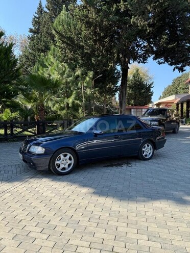 Mercedes C 230 1998, 220,000 km - 2.3 l - Masallı