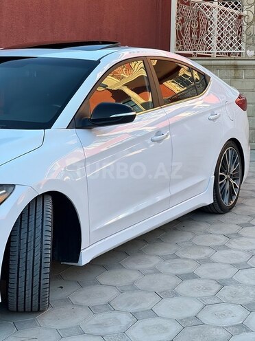 Hyundai Elantra 2018, 60,000 km - 1.6 л - Bakı