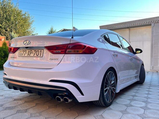 Hyundai Elantra 2018, 60,000 km - 1.6 л - Bakı