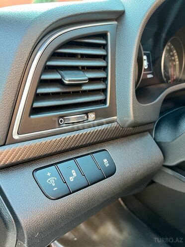 Hyundai Elantra 2018, 60,000 km - 1.6 л - Bakı