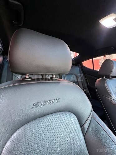 Hyundai Elantra 2018, 60,000 km - 1.6 л - Bakı