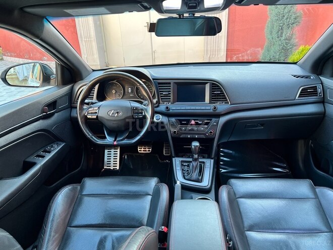 Hyundai Elantra 2018, 60,000 km - 1.6 л - Bakı