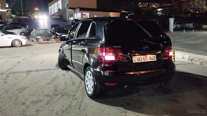 Mercedes B 180 2011, 151,000 km - 1.6 l - Bakı