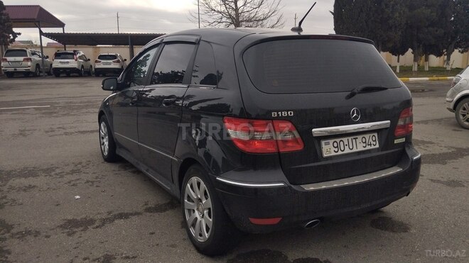 Mercedes B 180 2011, 151,000 km - 1.6 l - Bakı