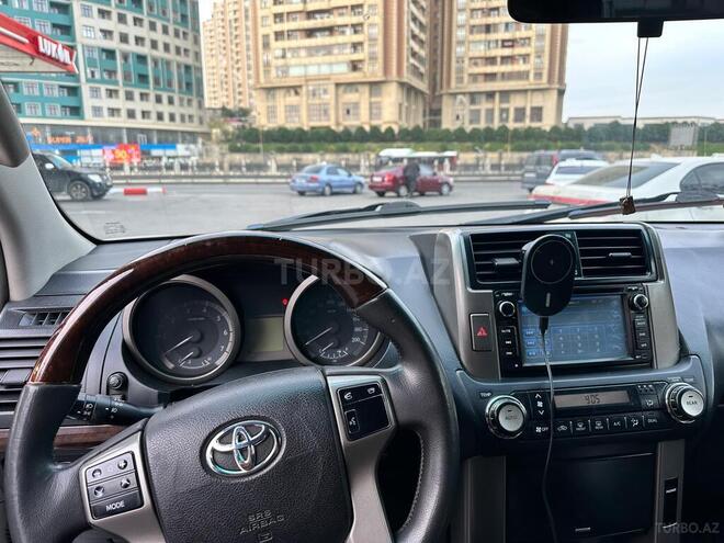 Toyota Land Cruiser Prado 2010, 280,000 km - 2.7 л - Bakı