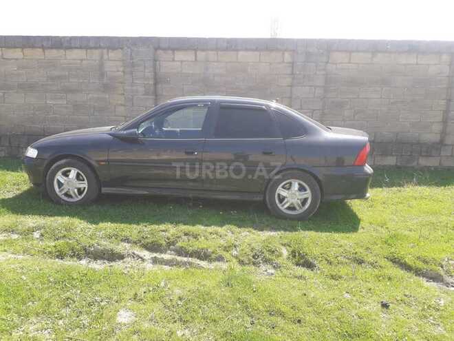 Opel Vectra 1996, 568,500 km - 2.0 l - Xudat