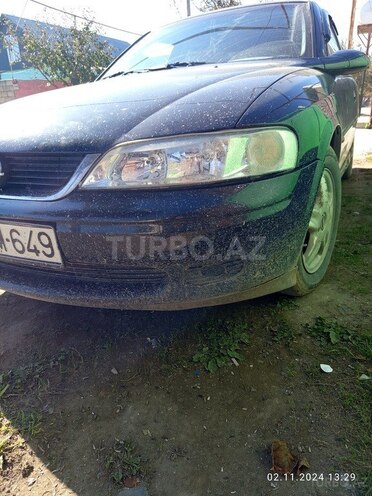 Opel Vectra 1996, 568,500 km - 2.0 l - Xudat