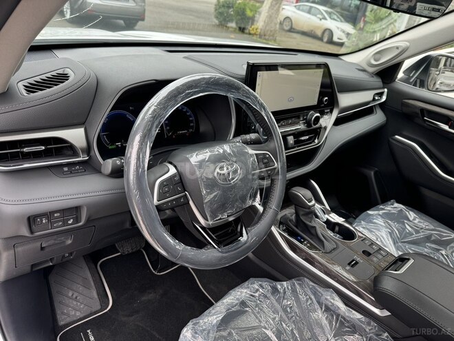 Toyota Highlander-8
