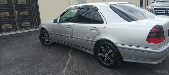 Mercedes C 220 d 1998, 416,856 km - 2.2 l - Bakı