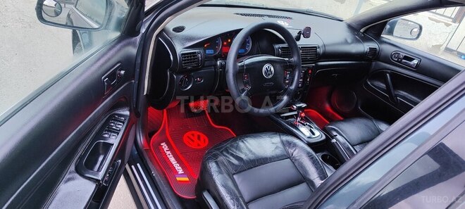 Volkswagen Passat 2003, 295,000 km - 1.8 l - Bakı