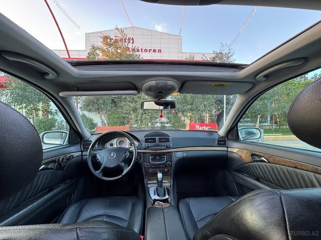 Mercedes E 240 2003, 248,079 km - 2.4 л - Salyan
