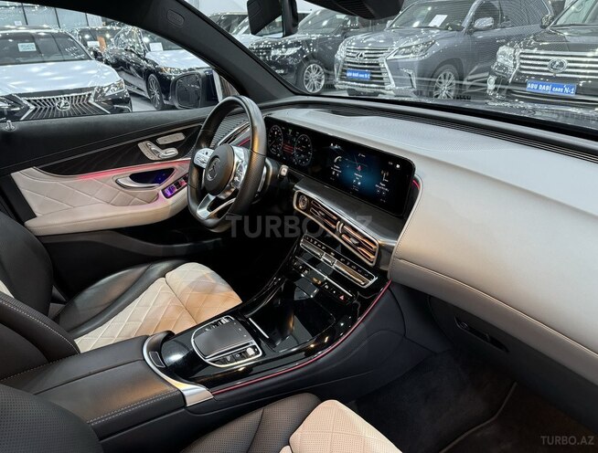 Mercedes EQC 400 4MATIC-11
