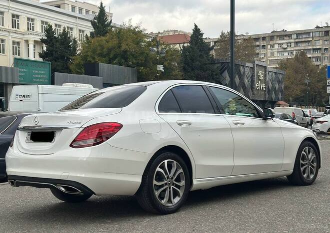 Mercedes C 300 2017, 100,000 km - 2.0 l - Bakı