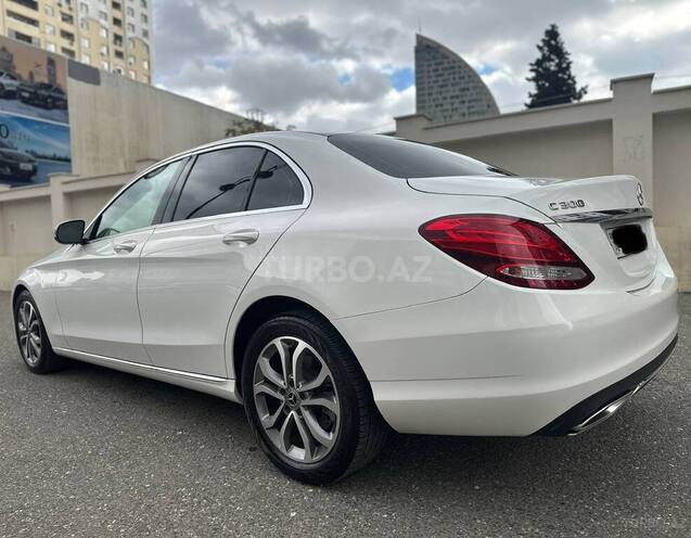 Mercedes C 300 2017, 100,000 km - 2.0 l - Bakı