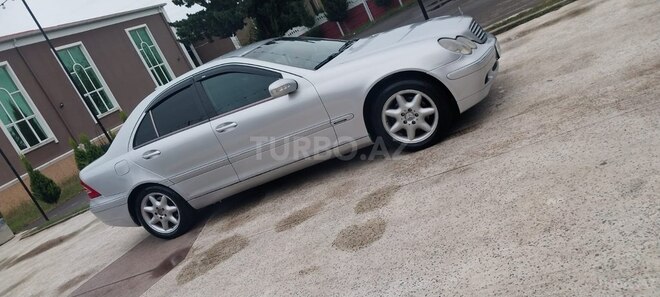 Mercedes C 220 d 2001, 259,000 km - 2.2 l - Masallı