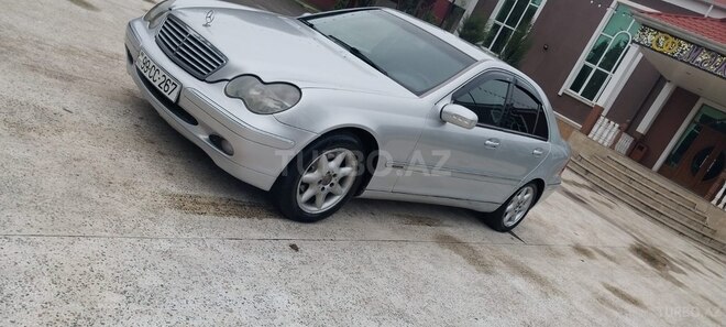 Mercedes C 220 d 2001, 259,000 km - 2.2 l - Masallı