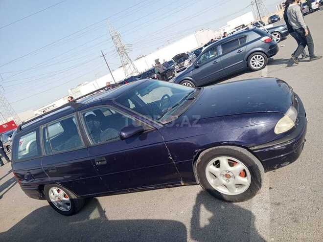 Opel Astra 1995, 235,965 km - 1.6 l - Bakı