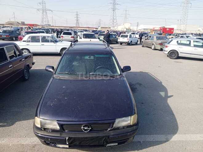 Opel Astra 1995, 235,965 km - 1.6 l - Bakı